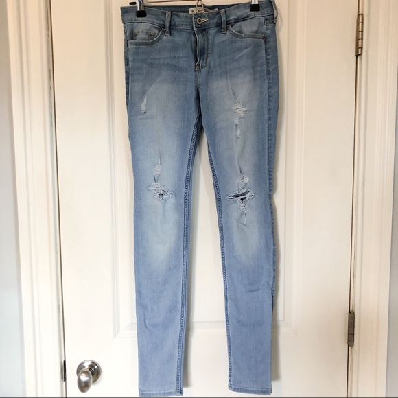 Light Wash Low Rise Ripped Skinny Jeans - Picture 2 of 7